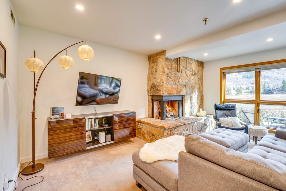180-Degree Snow Park Views: Condo Near Deer Valley Apartment in Park City