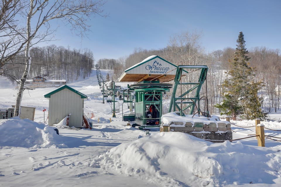 Million Dollar View! Whitecap Mtns Ski Resort Home House in Wisconsin