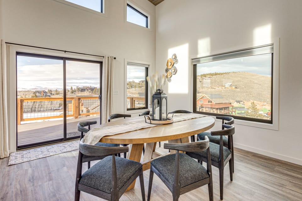 Luxe Granby Ranch Home: Mtn View, 1 Mi to Ski Lift House in Granby
