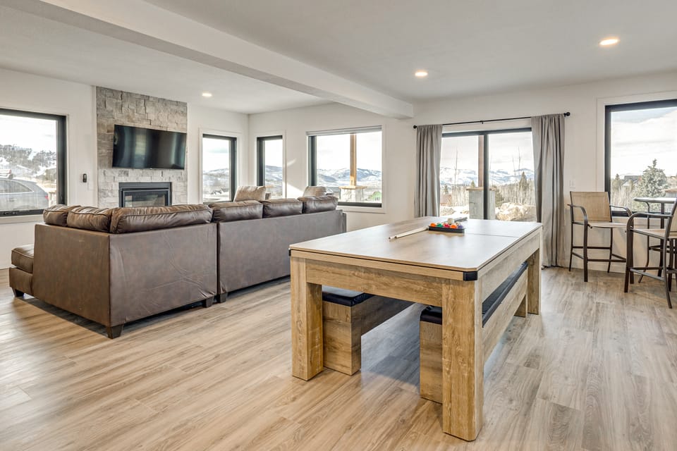 Luxe Granby Ranch Home: Mtn View, 1 Mi to Ski Lift House in Granby