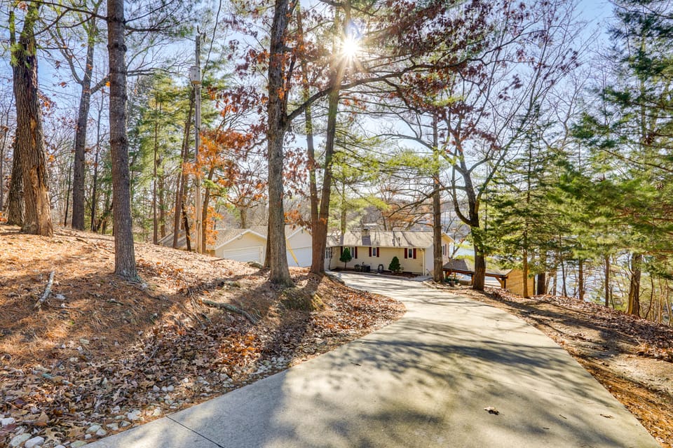 Family Home w/ Private Dock on Lake of the Ozarks! House in Lake of the Ozarks