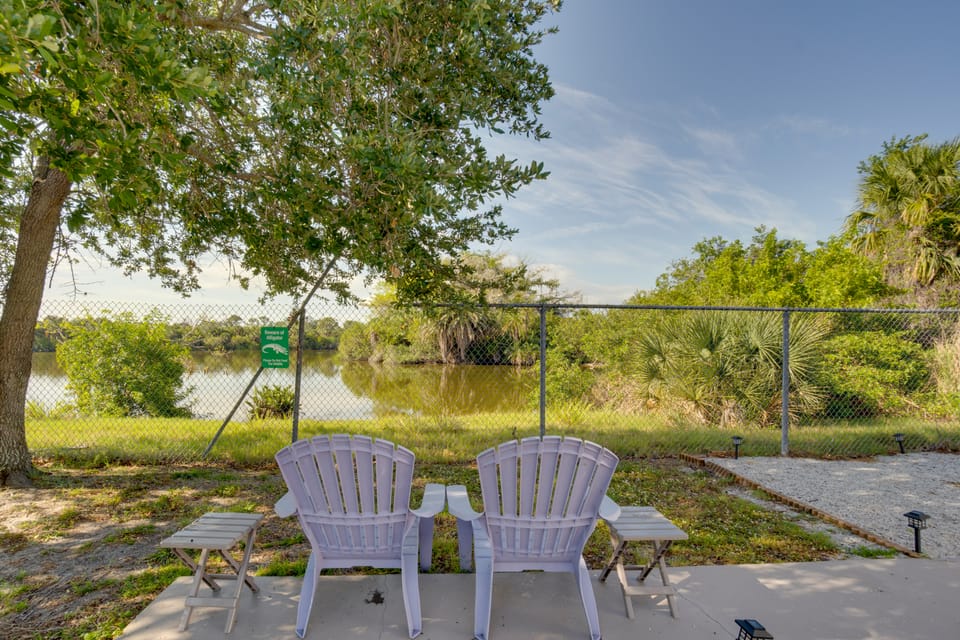 2 Mi to Manasota Key Beaches: Coastal Getaway House in Manasota Key