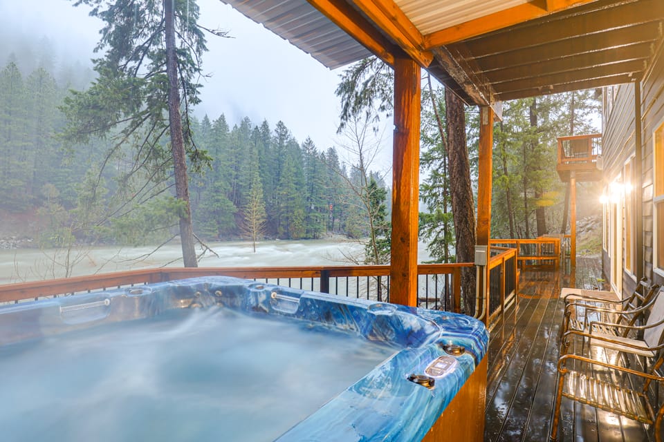 'White Water Lodge' Luxe Leavenworth Vacation Home House in Leavenworth