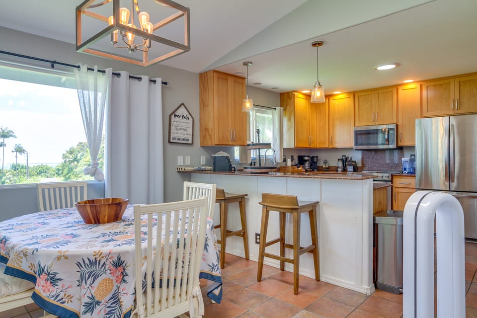 7 Mi to Hilo Beaches: Peaceful Retreat w/ Sauna House in Big Island