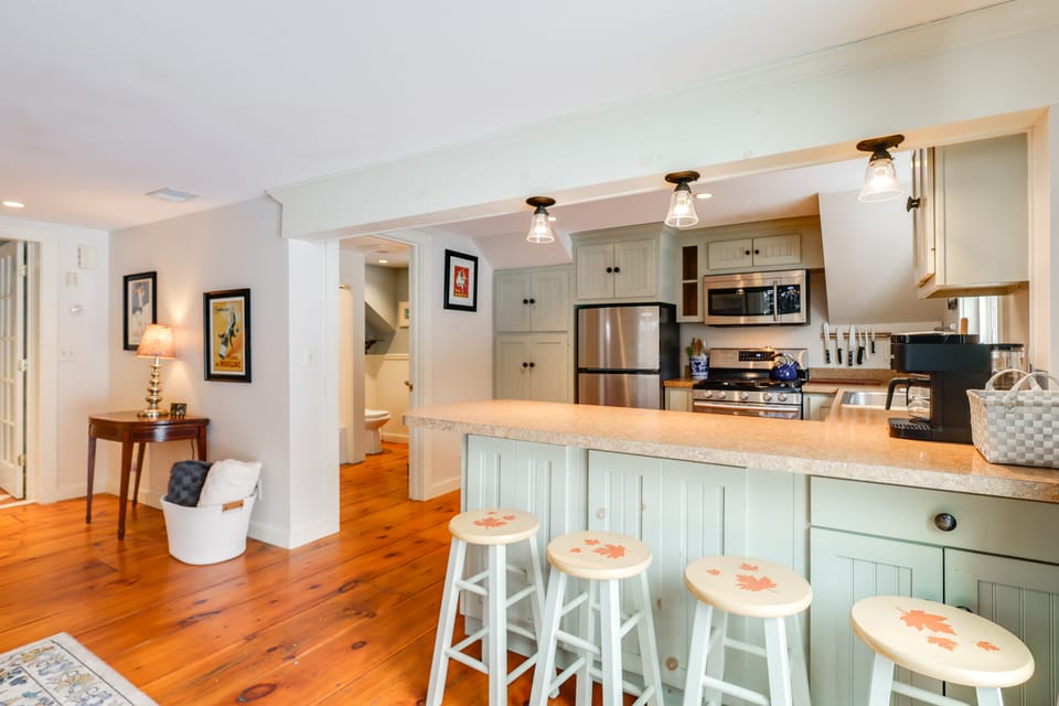 Hike, Fish, Hunt! Green Mountain Home By River House in Vermont