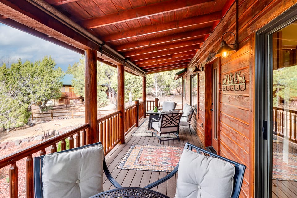 White Mountains Cabin: Near Trails & Lake Access! House in Show Low