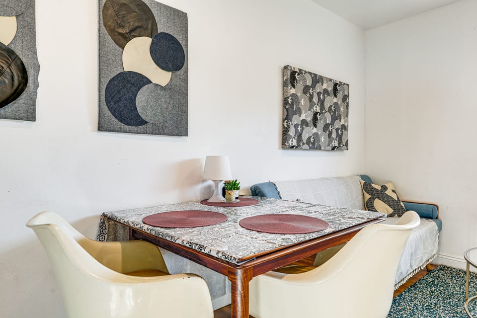 Eagle Rock Guest Suite: Cozy, Private, Convenient! Apartment in Eagle Rock