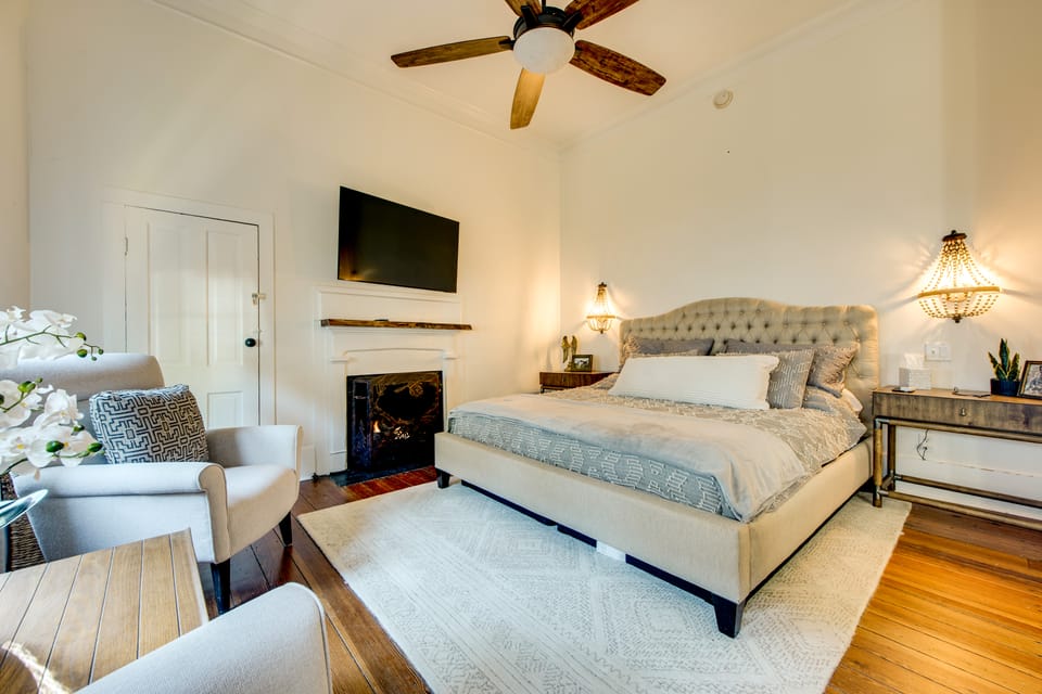 Walk to Broad St! Family Home in Historic District House in Thomasville