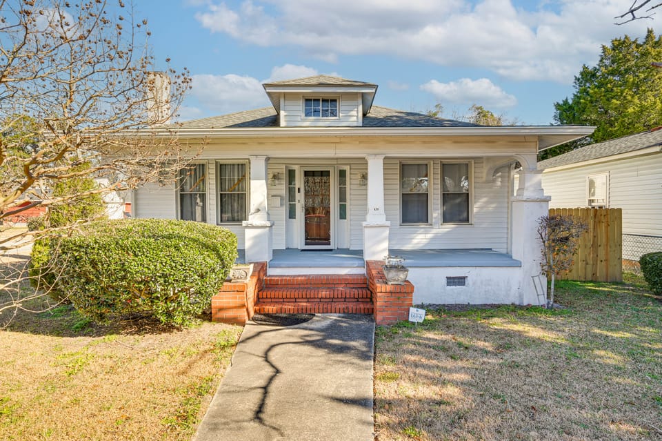 Walk to the Neuse River! New Bern Vacation Rental House in New Bern