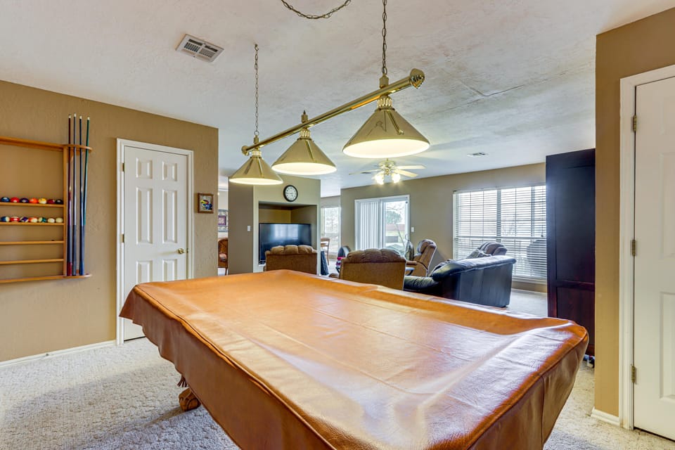 Group Friendly! Waterfront Grand Lake Home w/ Dock House in Ozark Mountains