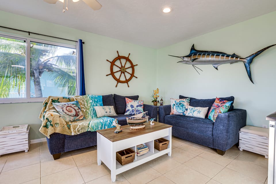 Canal-Front Gem w/ Peekaboo Views in Cudjoe Key! House in Cudjoe Key