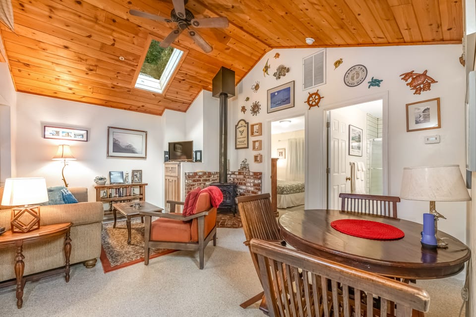 Rustic Mtn-View Home w/ Wood Stove: Dog Friendly House in San Francisco Bay Area