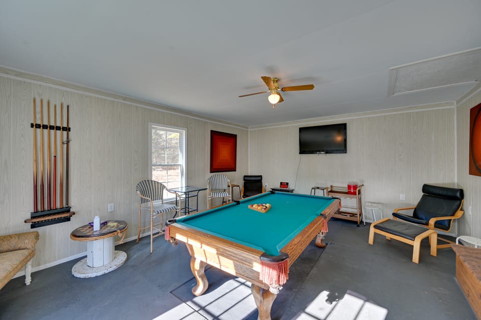 Game Room + Easy ECU Access: Greenville Getaway House in North Carolina