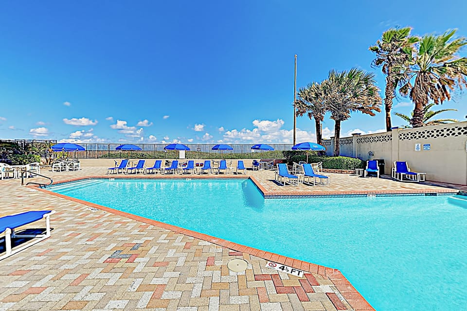Resort Perks & Gulf Views: Suntide III - Unit 304 Apartment in South Padre Island