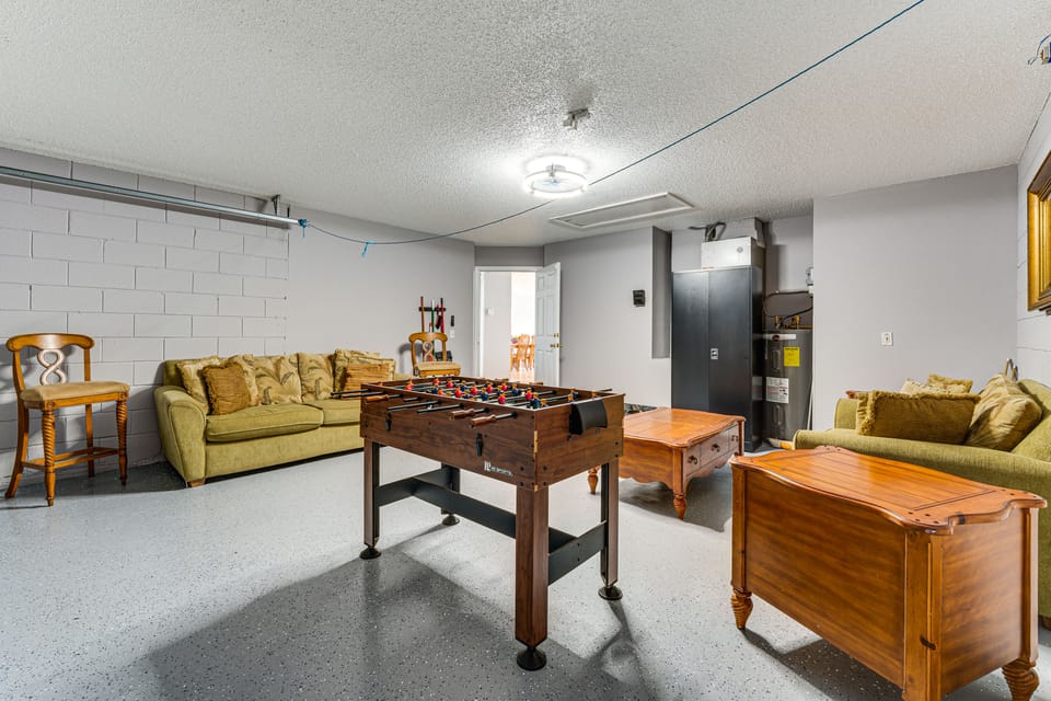 Orlando Theme Park Base w/ Game Room & Heated Pool House in Osceola County