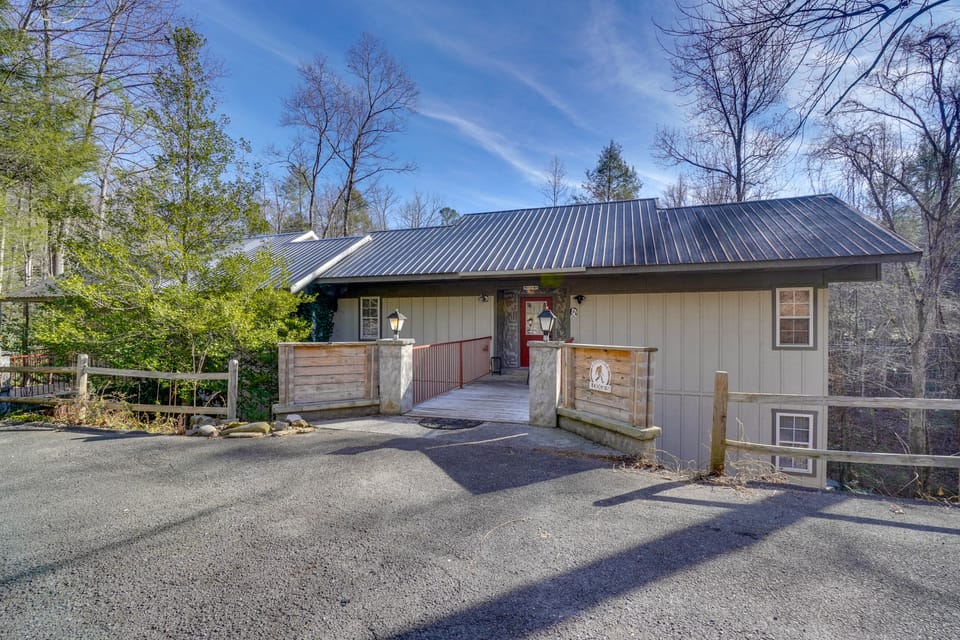 Gatlinburg Lodge in Arts & Crafts Community! Apartment in Gatlinburg