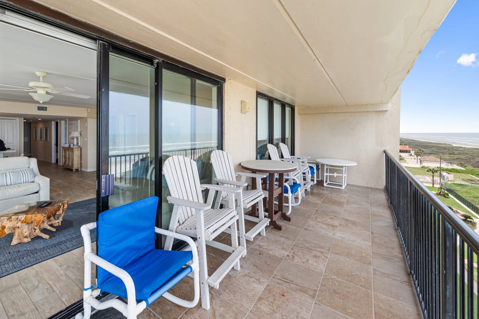 Updated Corner 3BR w/ View: Suntide III - Unit 710 Apartment in South Padre Island