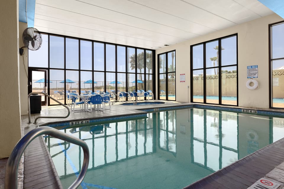 Updated Corner 3BR w/ View: Suntide III - Unit 710 Apartment in South Padre Island