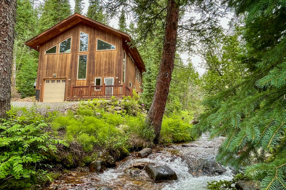 Creekside Colorado Getaway: Hike, Explore + Unwind House in Colorado