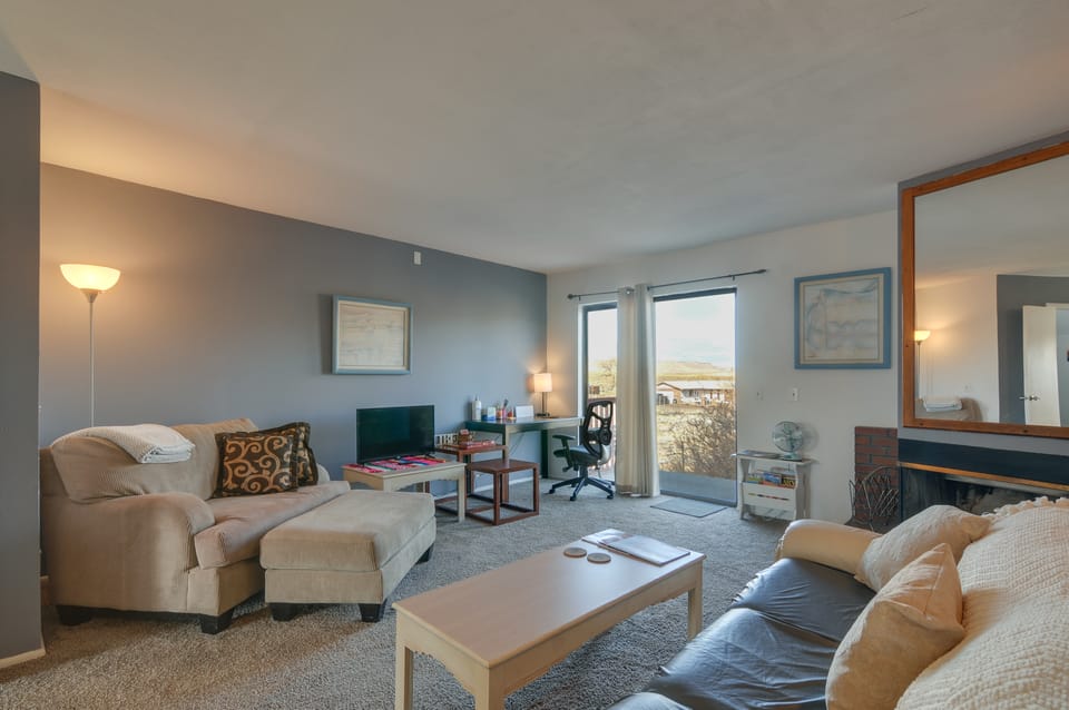 Adventure Base 4 Near Lake Powell Apartment in Utah