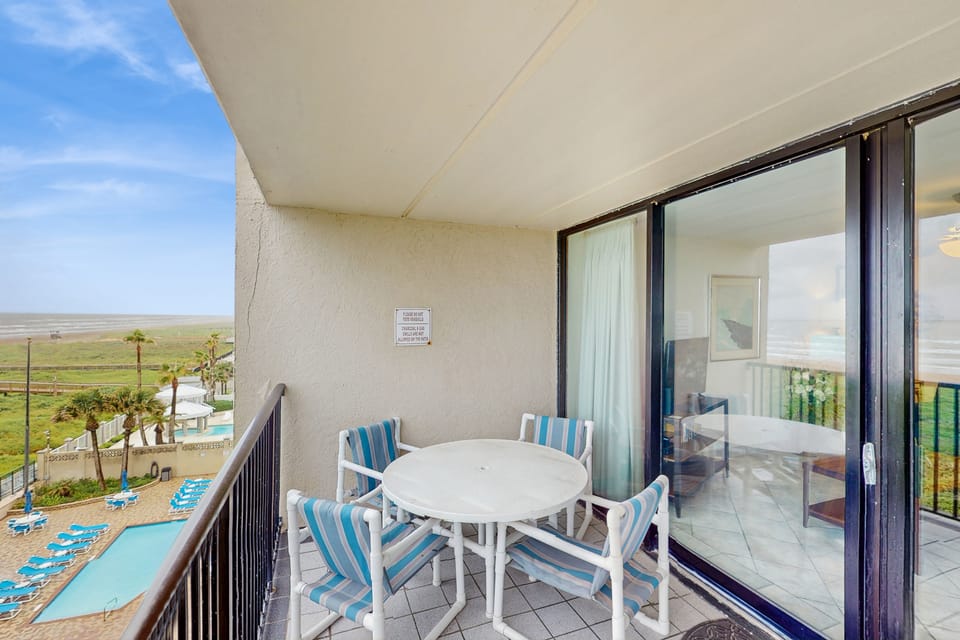 2BR w/ Luxury Resort Perks: Suntide III - Unit 507 Apartment in South Padre Island