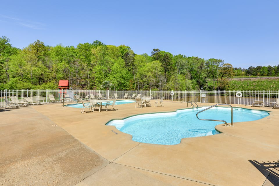 Boat Slip & Pool Access: Alexander City Escape Apartment in Alexander City