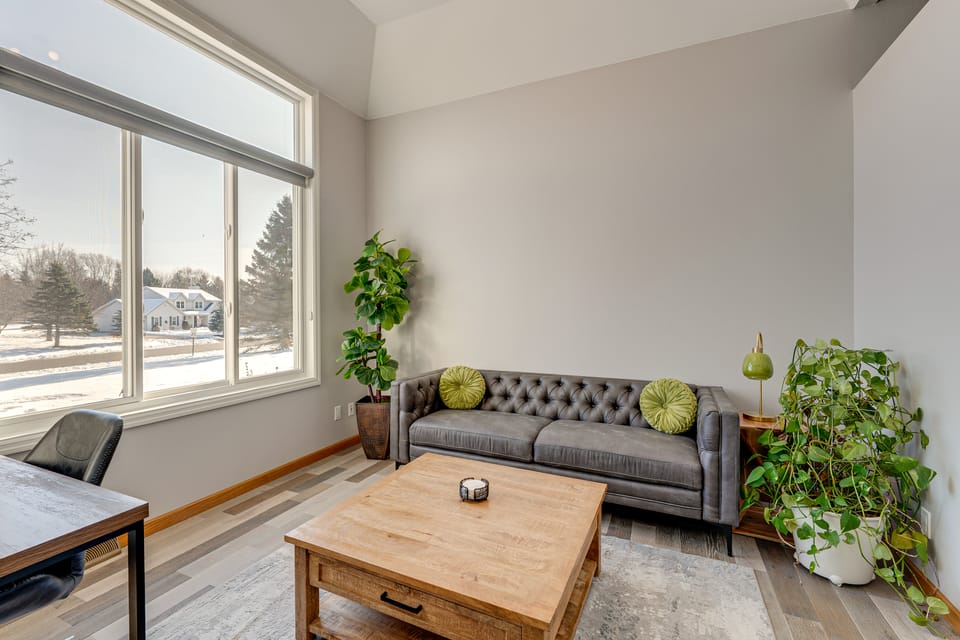 3 Mi to Historic Dtwn Hartland: Family Retreat House in Wisconsin