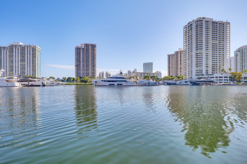 Gated Resort Condo By Hard Rock & Aventura Mall! Apartment in Sunny Isles Beach