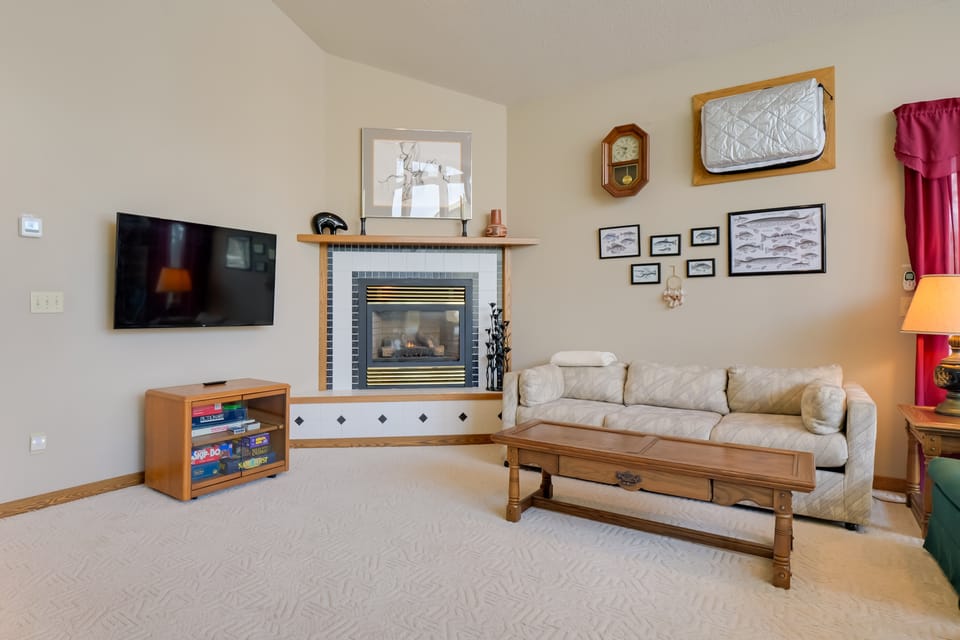 Lake Access w/ Dock! Hayward Cabin Hideaway Apartment in Wisconsin