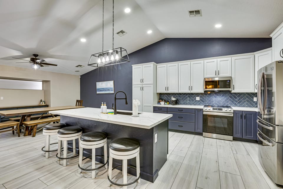 Swim, Golf, Grill & Chill! Surprise Group Getaway House in Surprise