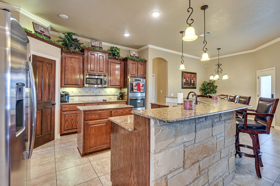 Family Home Near Ft Hood & Killeen: Patio & Grill! House in Harker Heights