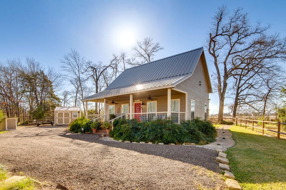 Anglers' Haven! Cedar Creek Reservoir Getaway House in Tool