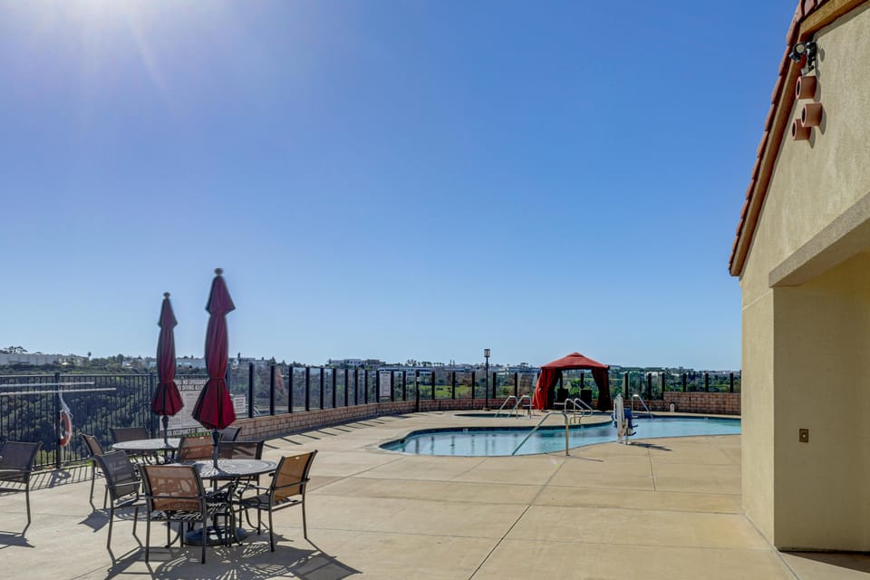 Central SD Hub! 2BR w/ Home Office, Community Pool Apartment in San Diego