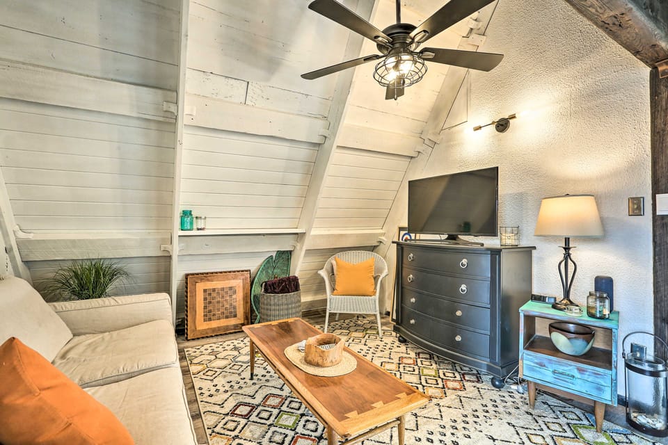 Fish & Play on Lake Okeechobee: Cabin w/ Fire Pit House in Florida