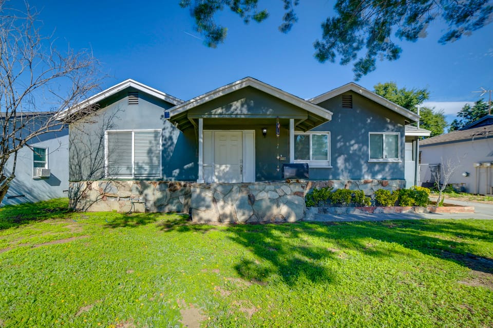 Family-Friendly Home 2 Mi to Dtwn Riverside House in Riverside