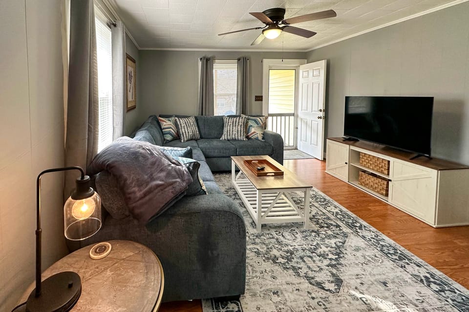 'The Vineyard House' - 2 Mi to Dtwn Mount Airy! House in Mount Airy