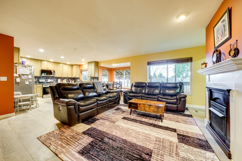 Pet-Friendly SeaTac Retreat 6 Mi to Puget Sound! House in SeaTac