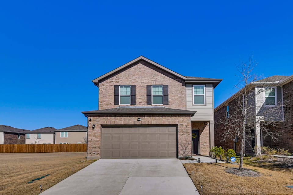 Group Haven in Princeton! WFH Ready & Ample Space House in Texas