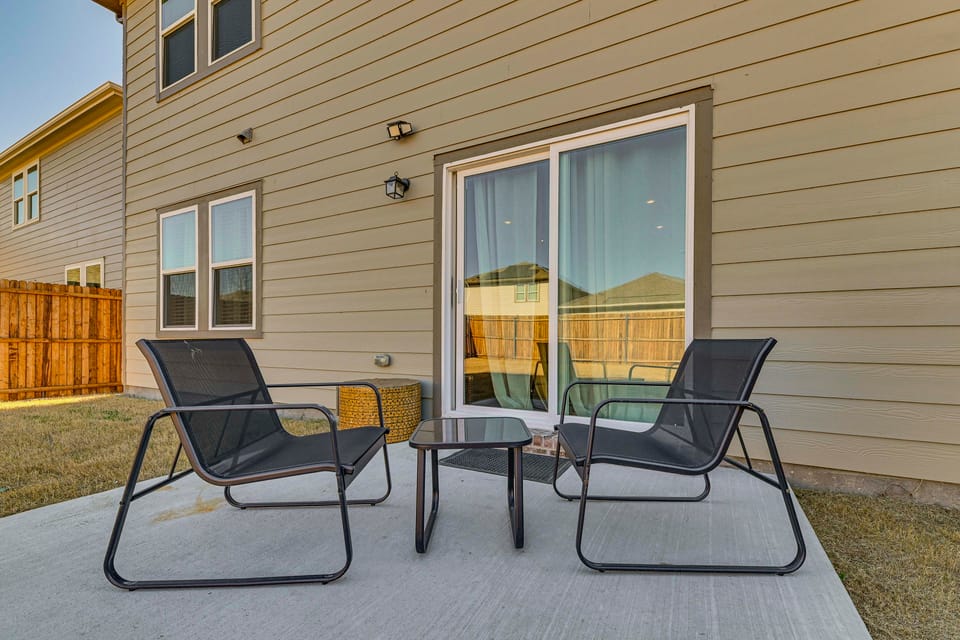 Group Haven in Princeton! WFH Ready & Ample Space House in Texas