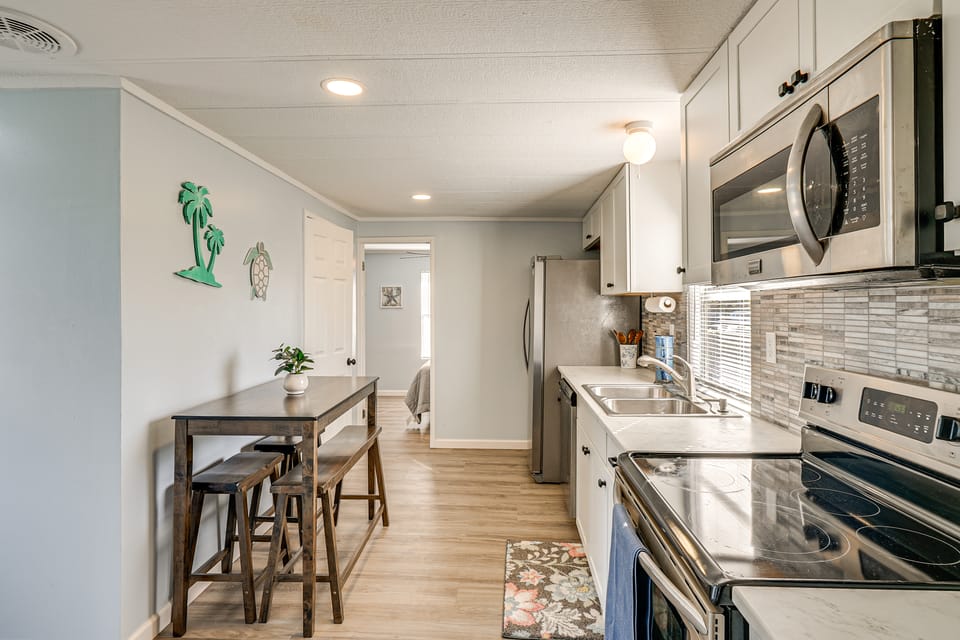 2 Mi to Beaches: Breezy Panama City Home w/ Deck! House in Lower Grand Lagoon