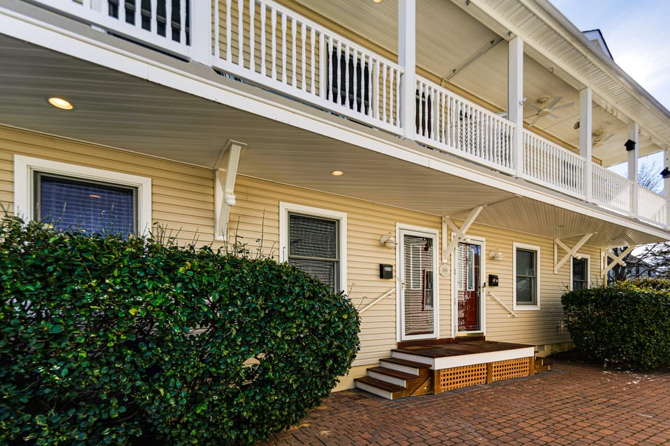 Walk to Broadway Beach! Cape May Getaway w/ Grill Apartment in West Cape May