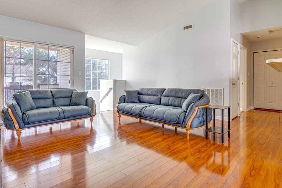 Quiet + Convenient! 2-Story Townhouse in NW Indy House in Pike Township