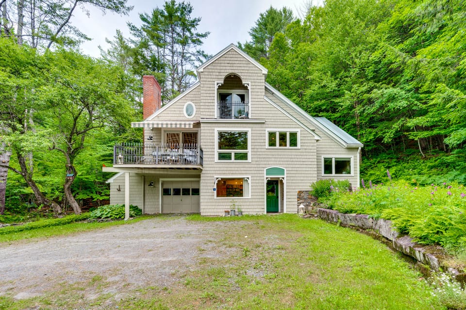 Woodstock, Dartmouth, Noah Kahan! House in Vermont