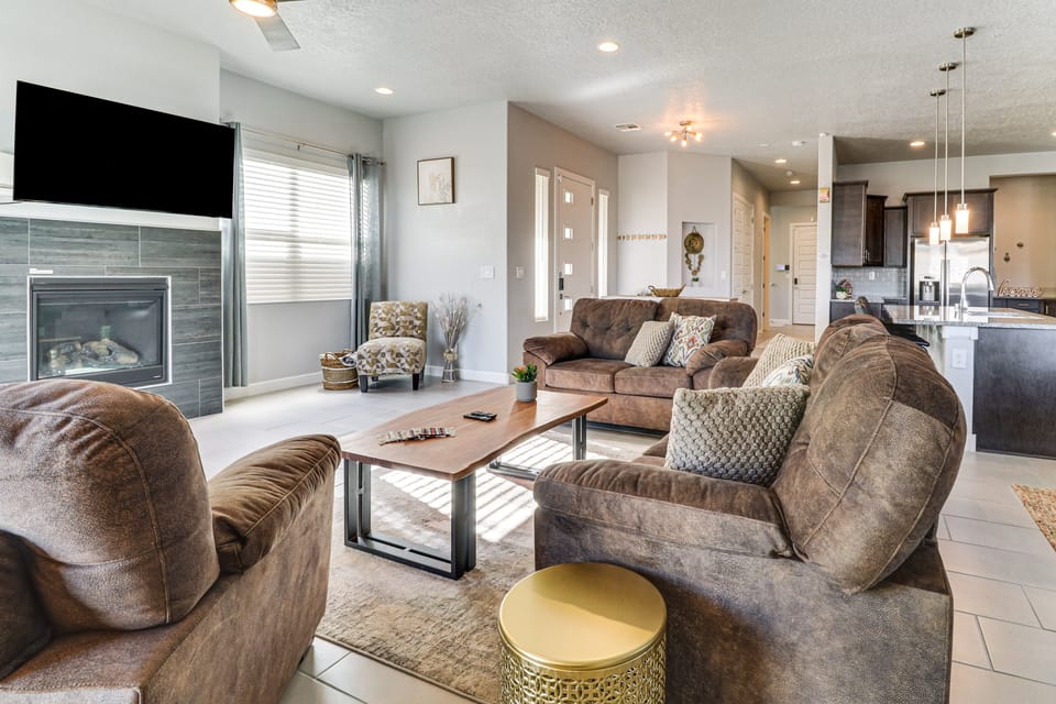 Convenient Albuquerque Escape w/ Yard: Off I-25! House in Albuquerque