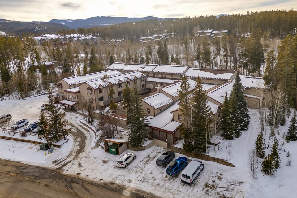 Walk to Main St! Ultimate Winter Park Getaway Apartment in Fraser