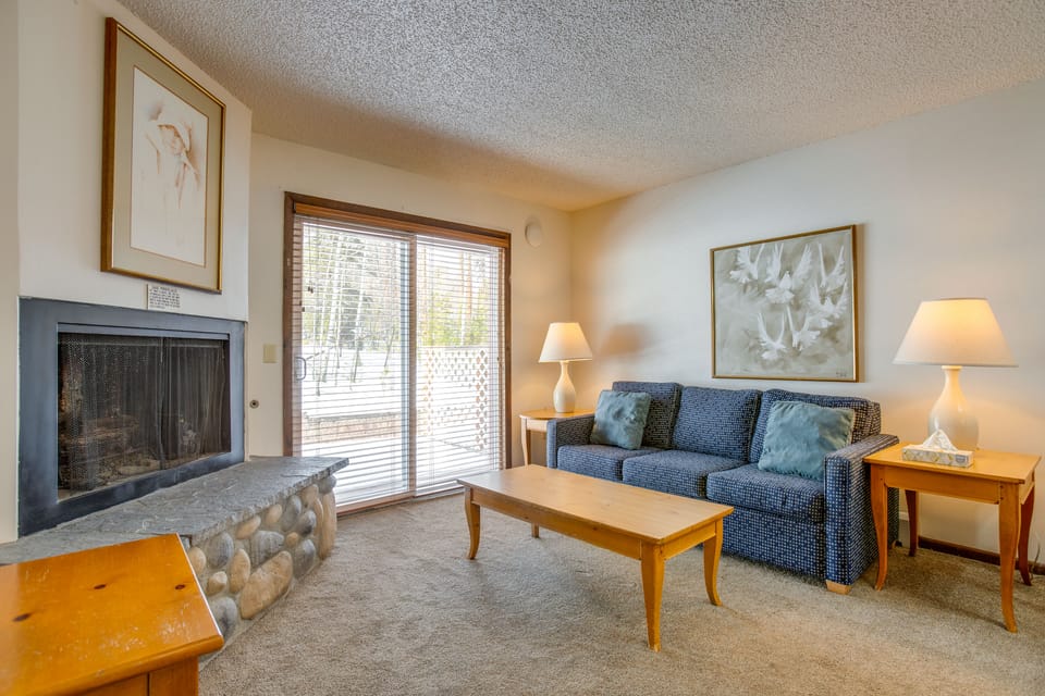 Heated Pool & Hot Tub! Winter Park Mtn Retreat Apartment in Fraser