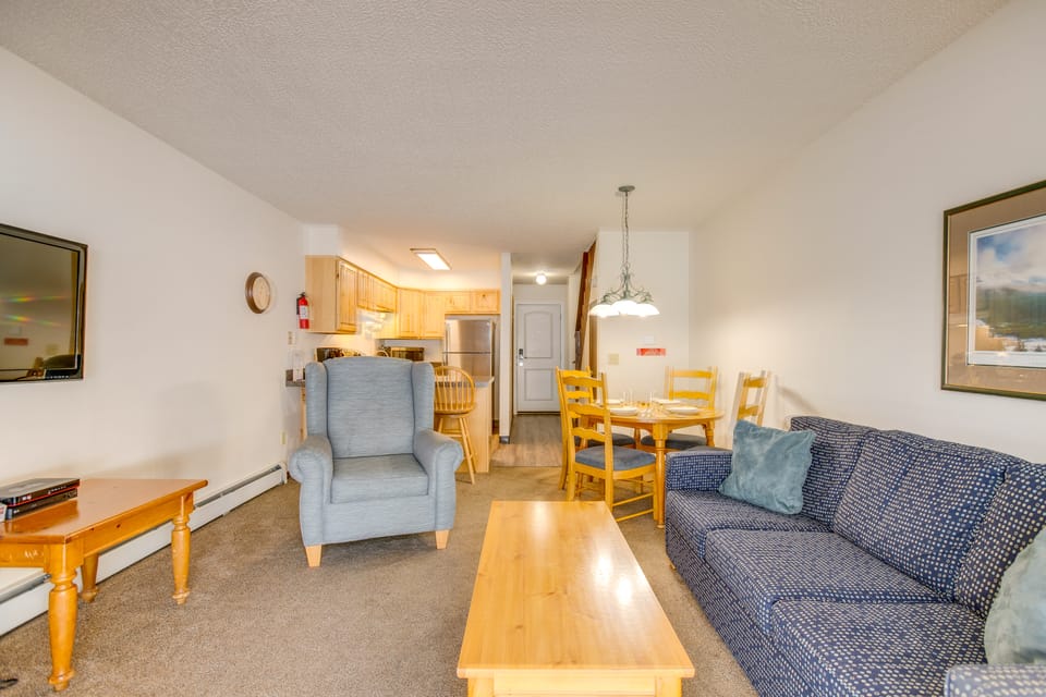 3 Mi to Winter Park Slopes! Unit w/ Pool & Hot Tub Apartment in Fraser