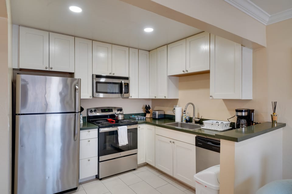 Tri-Valley Getaway 2 Mi to Historic Main Street! Apartment in Pleasanton