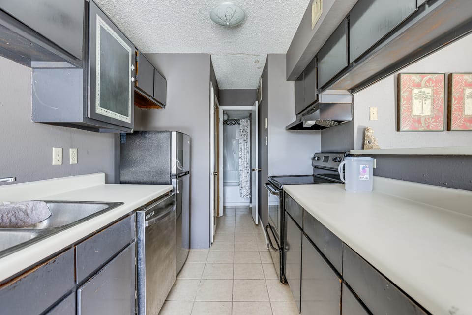 3 Mi to NRG Park & Medical Center: Extended Stay Apartment in Houston