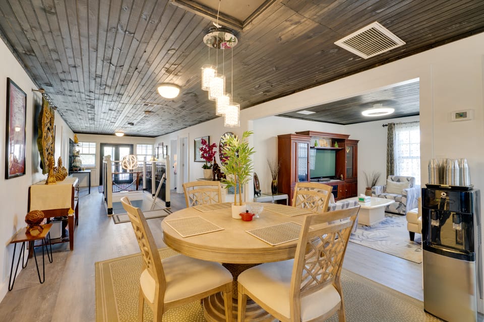Explore Historic Dtwn Punta Gorda! Home w/ Deck House in Punta Gorda